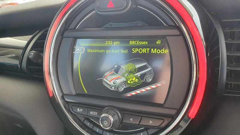 MINI HATCH