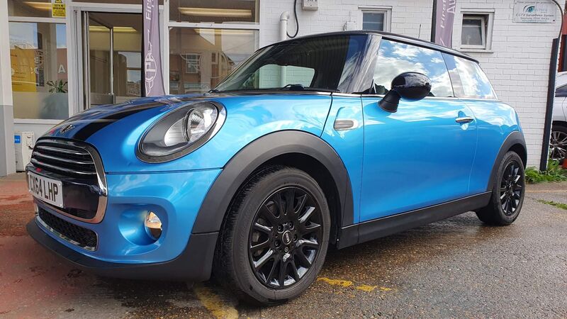MINI HATCH