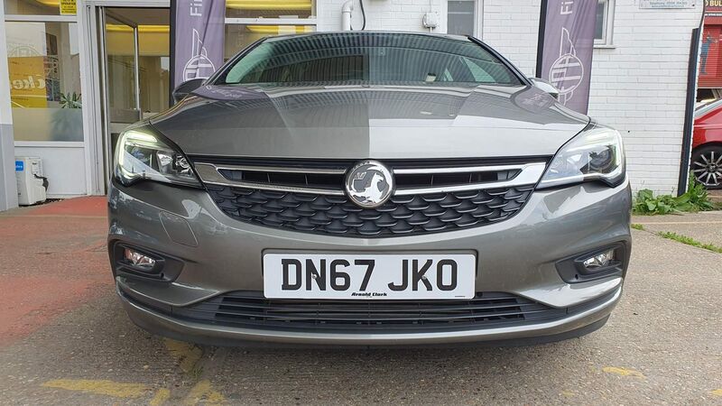 View VAUXHALL ASTRA 1.0i Turbo ecoTEC SRi Nav Euro 6 (s/s) 5dr