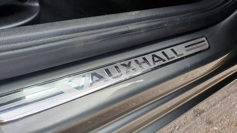 VAUXHALL ASTRA