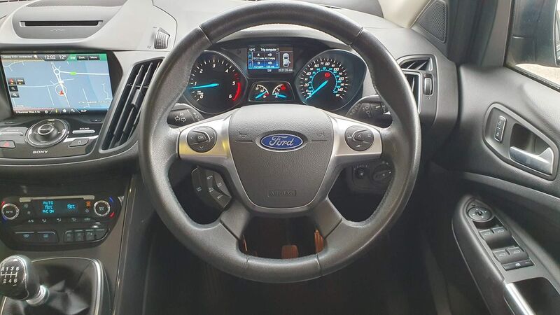 FORD KUGA